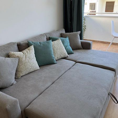 2-Bedroom Brand New Apartment Steps From The Beach Llança Dış mekan fotoğraf